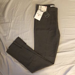 ✨ NWT Uniqlo Grey Dress Pants in Slim Fit (Size 4)